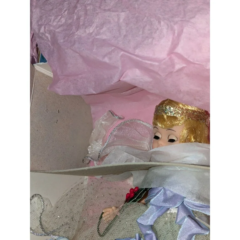 Madame Alexander Dolls Set Marleys Ghost #18004 & Ghost of Christmas Past #18002 - Picture 4 of 16